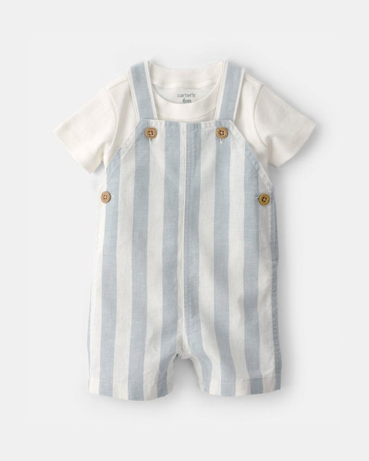 Conjunto dos piezas de lino con peto corto a rayas y camiseta azul