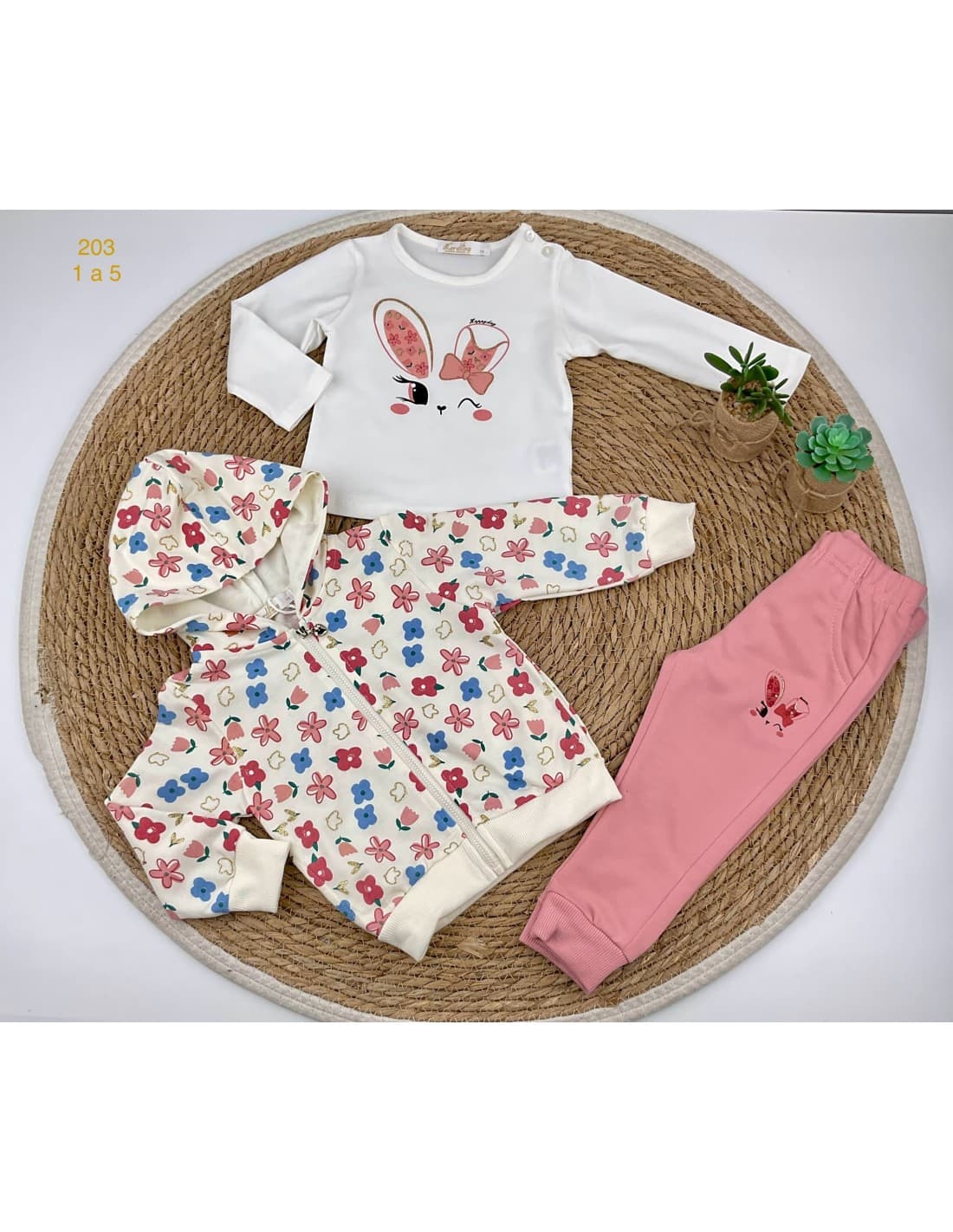 Conjunto infantil niña 3 piezas conejito floral 522100203 (1 a 5 años)