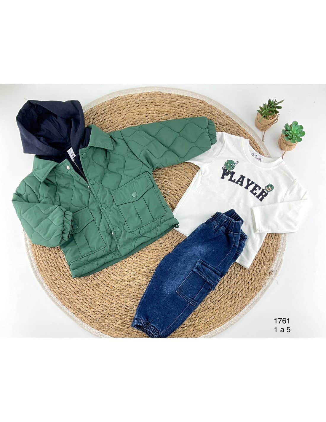 Conjunto Infantil Niño 3 Piezas con Cazadora, Camiseta y Pantalón Vaquero Estilo Player 522101761 (1 a 5 años)