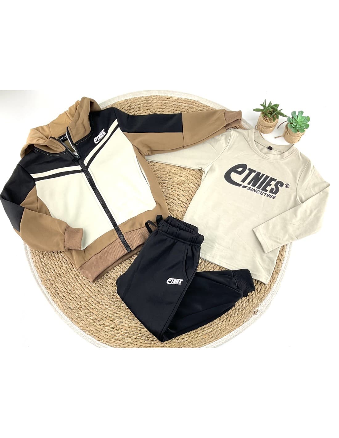 Conjunto chándal Niño 3 Piezas con Chaqueta, Camiseta y Pantalón 522101365 (4 a 12 años)
