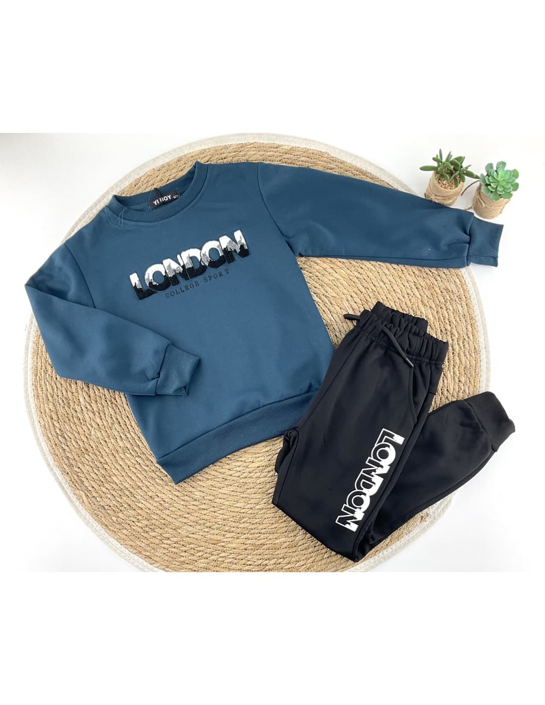 Conjunto de sweatshirt e calças polar para menino “London” 522101565 (4 aos 14 anos)