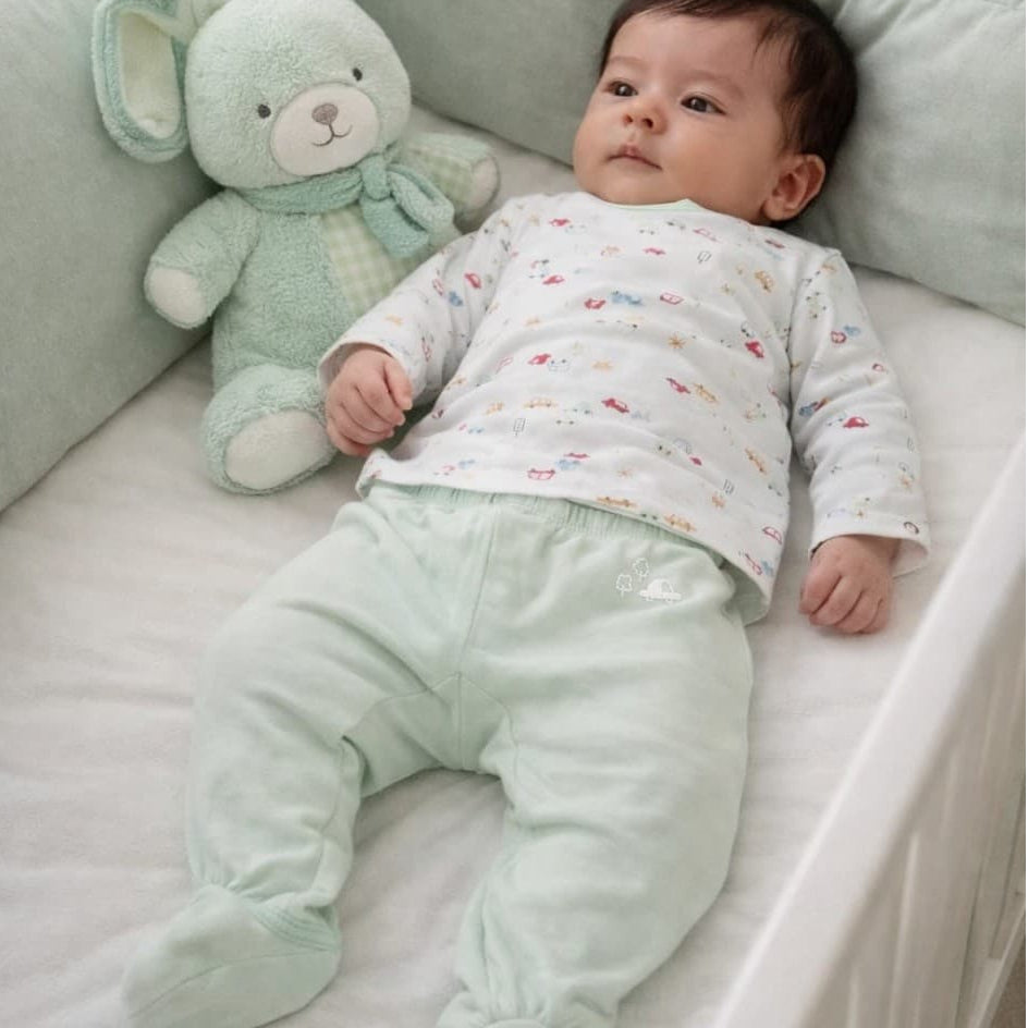 Conjunto Polaina Bebé Niño Yatsi 621010101 – Primera Puesta Suave y Cómoda