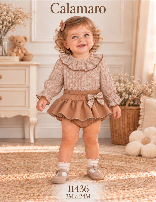 Conjunto para bebé niña con blusa floral de volante y pololo con lazo Calamaro Meis 621111436 (Modelo 11436)