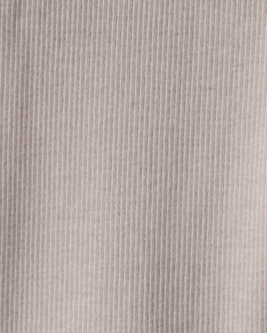 Conjunto tres piezas chaleco con oso, body y pantalón marfil