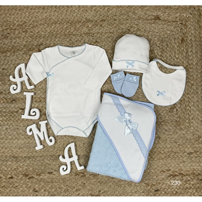 Estuche Regalo Bebé 5 Piezas con Capa – Alma Petit · 221000230