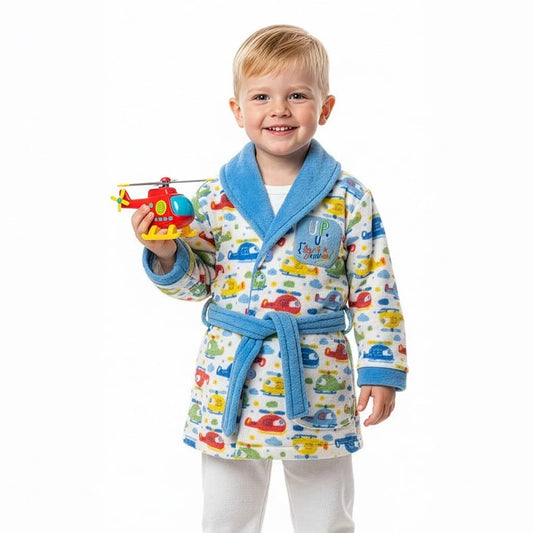 Bata infantil para niño en coralina estampada con coches y cuello azul Kinanit KN8038W26