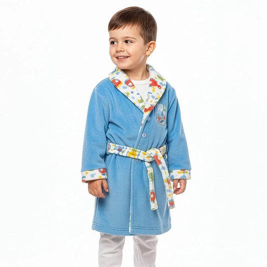 Bata infantil para niño en coralina azul con cuello cruzado estampado Kinanit KN8039W26