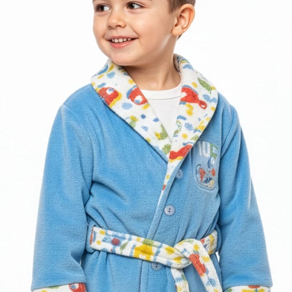 Bata infantil para niño en coralina azul con cuello cruzado estampado Kinanit KN8039W26