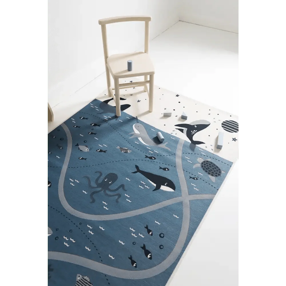 Alfombra Infantil PLAYRUG LITTLE DEEP BLUE 123x80
