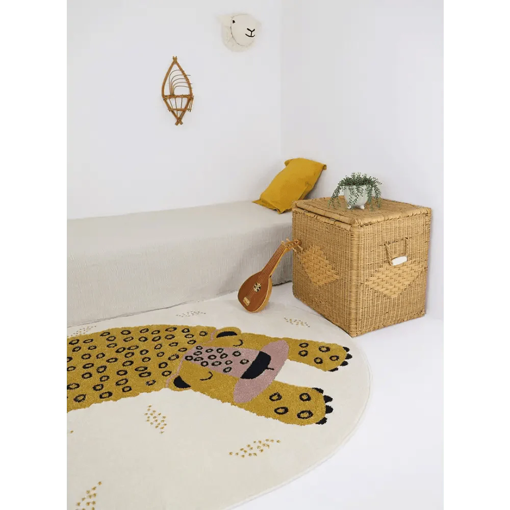 Alfombra infantil petit léopard KLEO MIEL