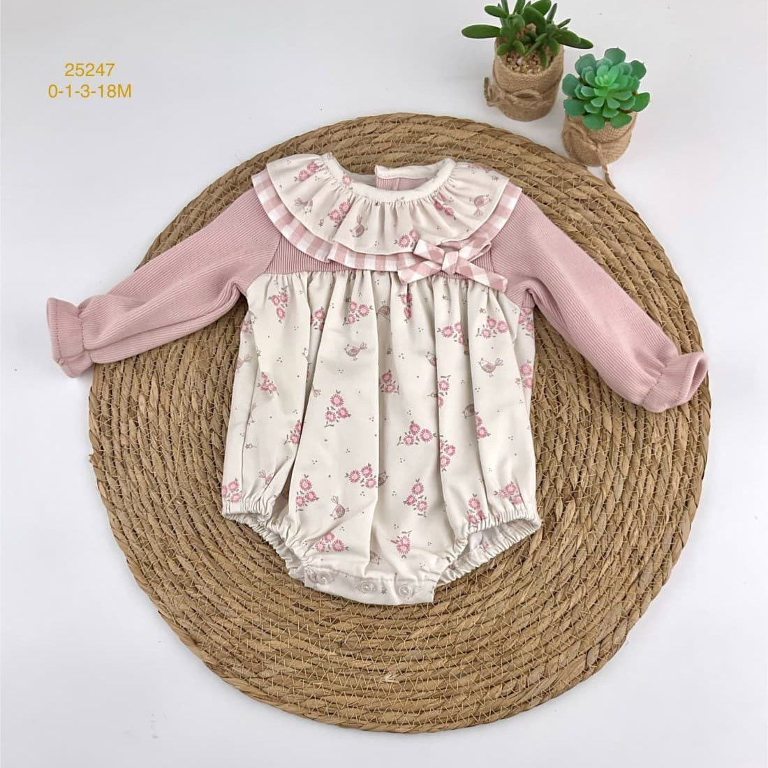 Grenouille de cérémonie pour bébé avec ceinture rose – Baby-Ferr 25200