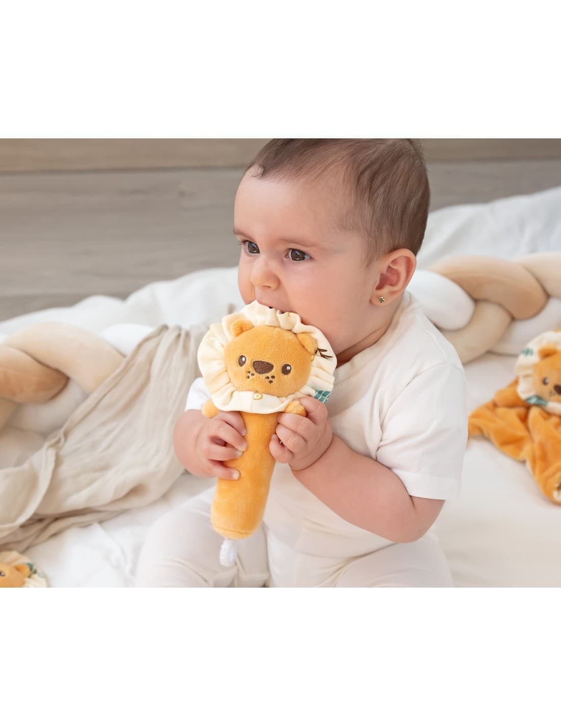 Sonajero León 18 cm KioKids 521105347 – Suave, ligero y perfecto para sus primeras exploraciones