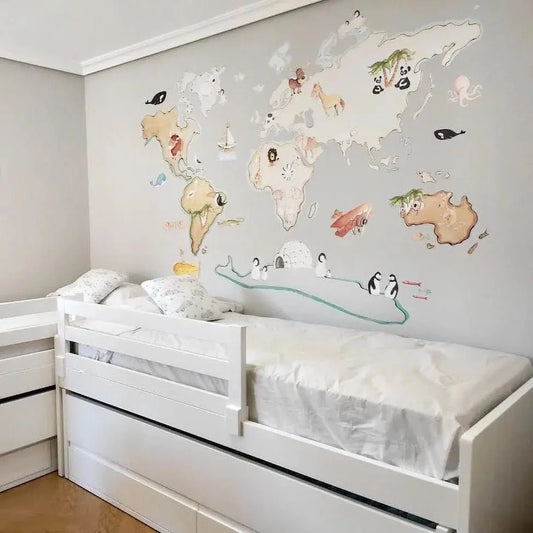 Vinilo de Tela Infantil Mapamundi -World Map Animals XL 220x120cm - SUEÑOS DE CIGUEÑA