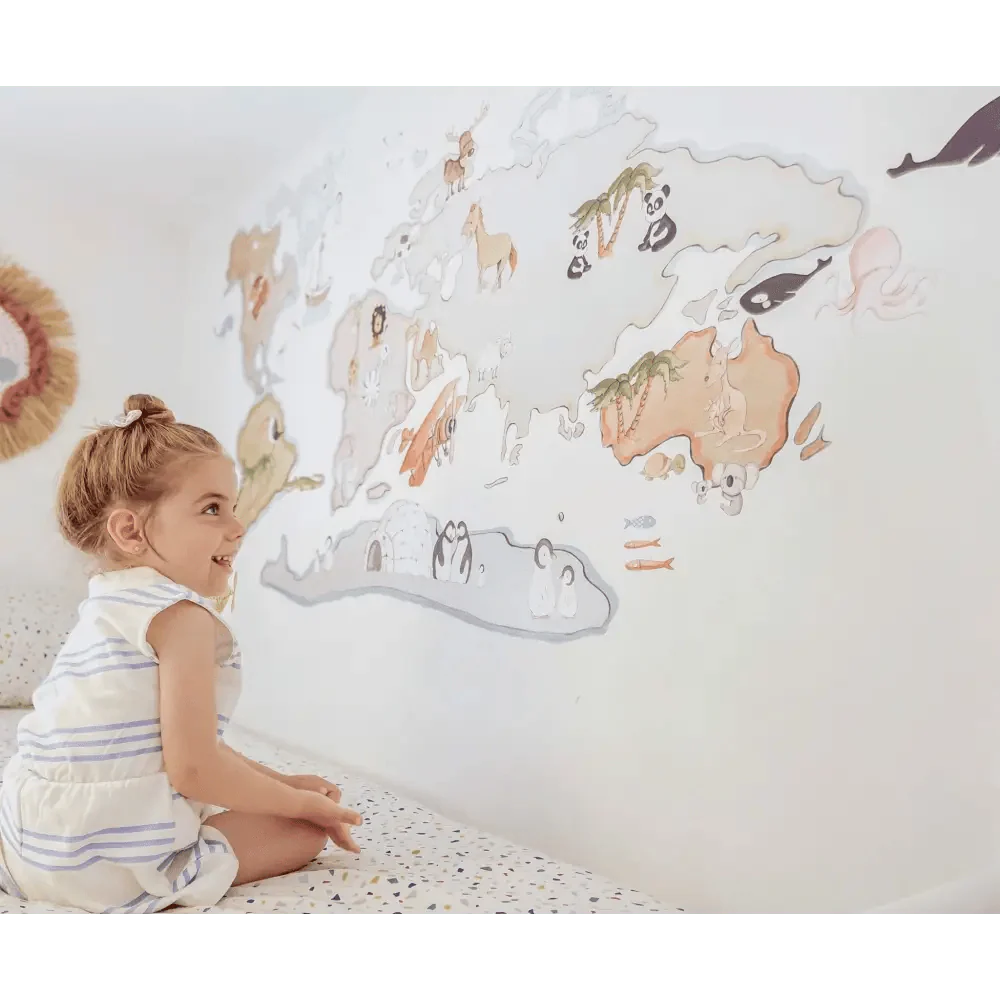 Vinilo de Tela Infantil Mapamundi -World Map Animals XL 220x120cm - SUEÑOS DE CIGUEÑA